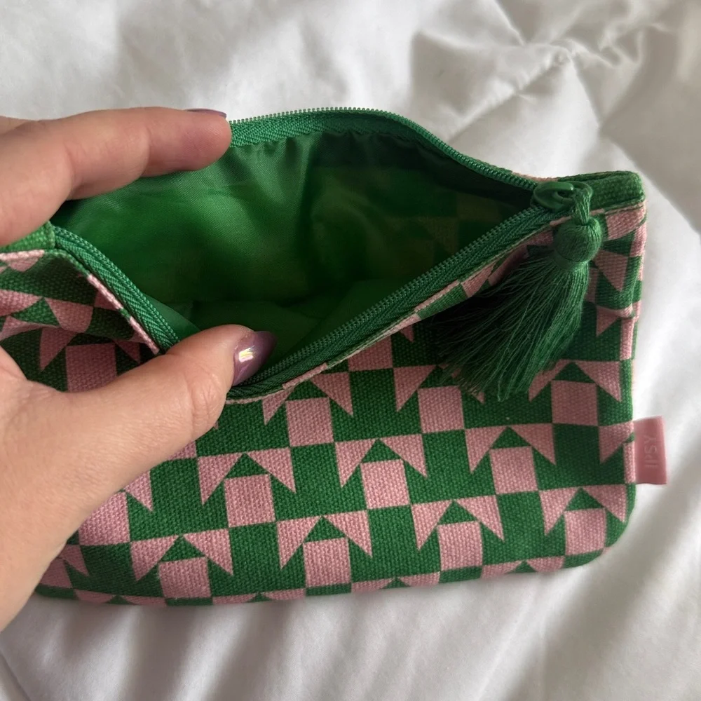 ipsy august 2023